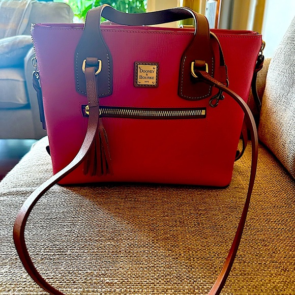 Dooney & Bourke LEATHER Shoulder Bag or Tote in GERANIUM. EXQUISITE QUALITY. - Picture 12 of 12